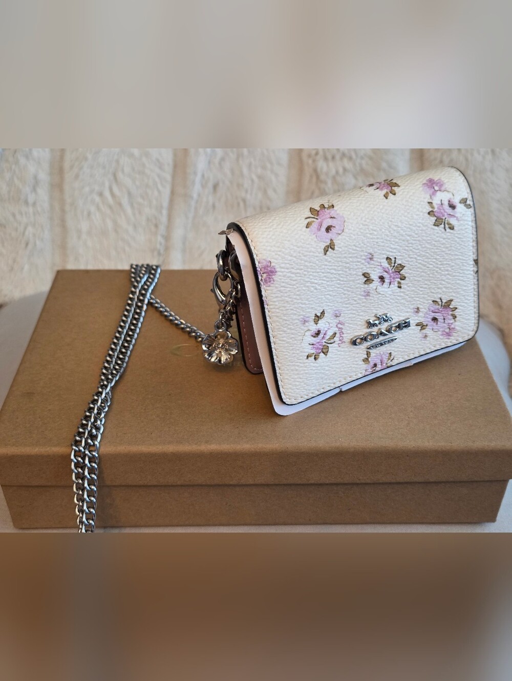 COACH White Floral Canvas Chain Crossbody Snap Wallet, NEW w/Giftbox